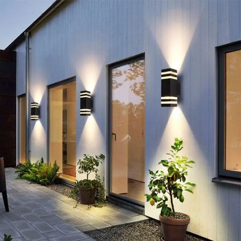 Applique Murale d'Extérieur LED Moderne et Créative