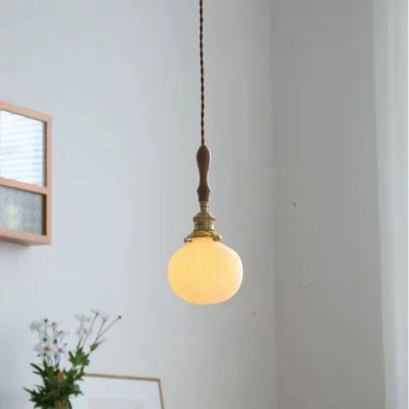 Suspension Japonaise Raffinée Pour Ambiance Zen