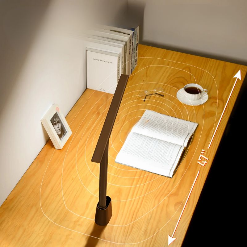 Lampe De Bureau Avec Lumière Adaptative