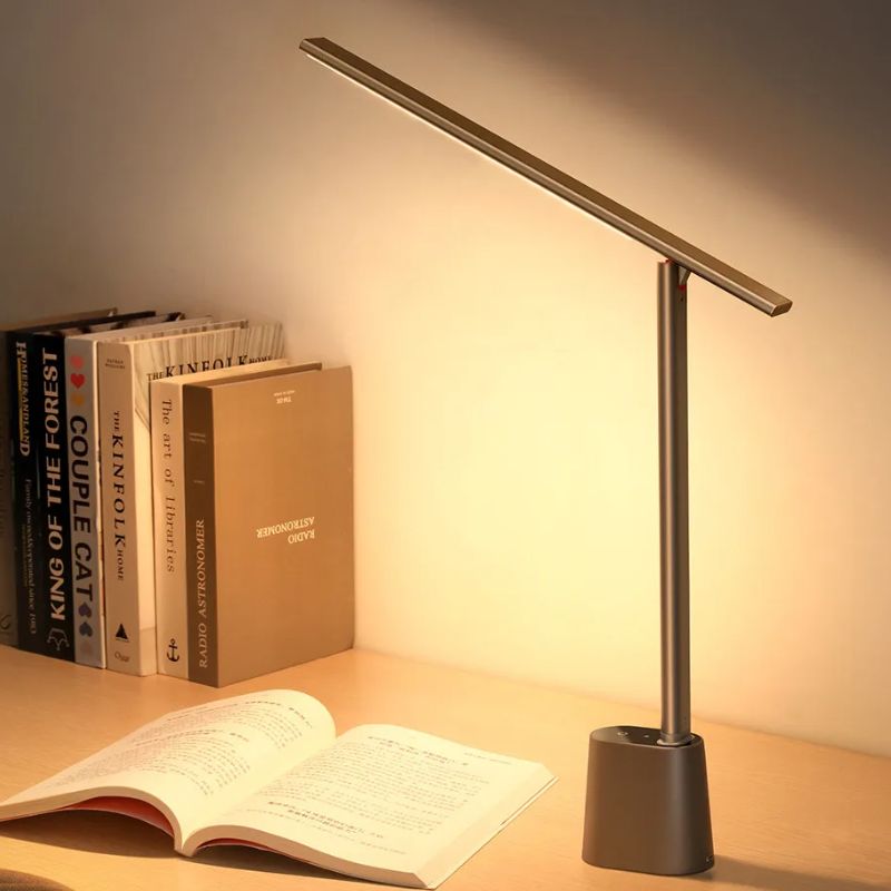 Lampe De Bureau Avec Lumière Adaptative