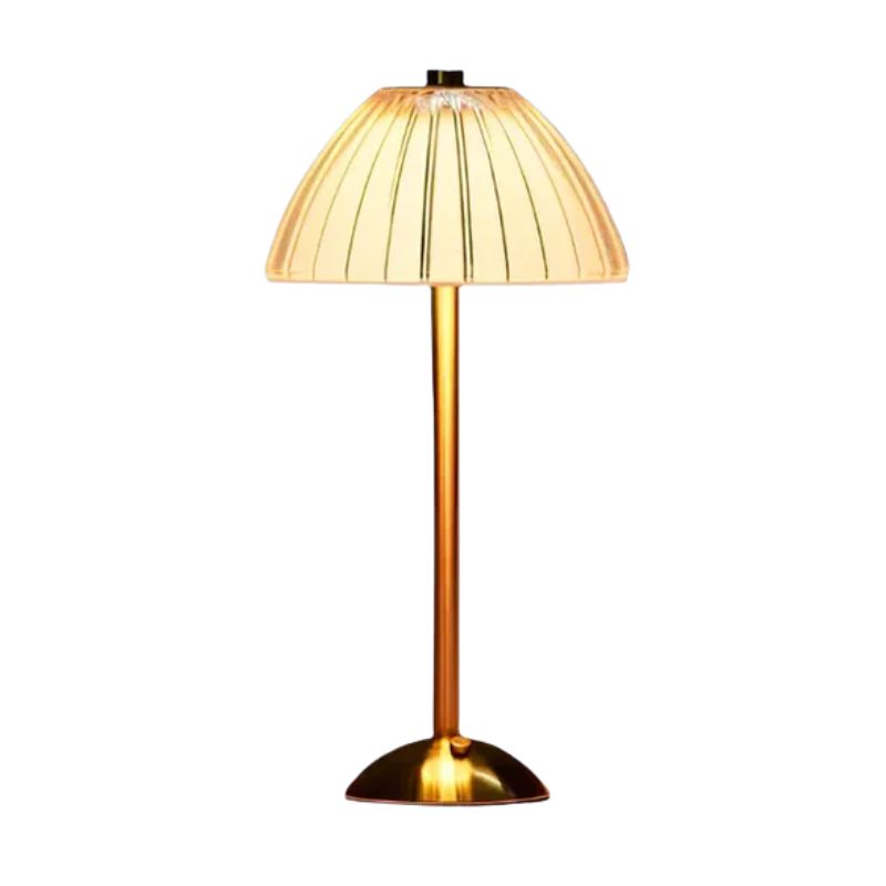 Lampe LED Ambiance Lounge Premium, éclat dorée et style luxe.
