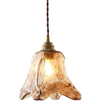 Suspension Vintage Multi-Lumières Ambiance Feutrée, une Chambre à Coucher, un Bar