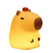 Veilleuse LED en Forme de Capybara, fabriquée en silicone doux et adorable.